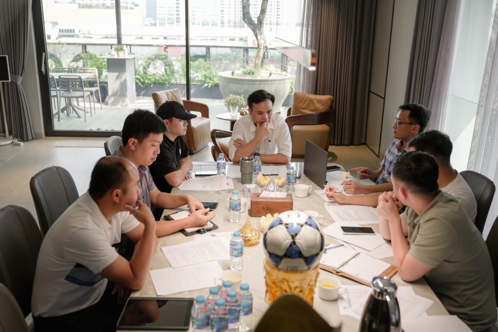 HỌP BÁO GIẢI BÓNG ĐÁ GÂY QUỸ THIỆN NGUYỆN VÙNG CAO – TIM CUP 2024 7 Thiết kế thi công sân vườn trọn gói tại hà nội