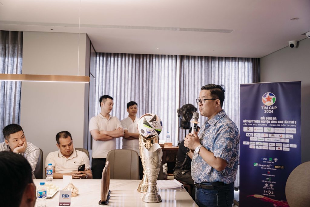 HỌP BÁO GIẢI BÓNG ĐÁ GÂY QUỸ THIỆN NGUYỆN VÙNG CAO – TIM CUP 2024 2 Thiết kế thi công sân vườn trọn gói tại hà nội