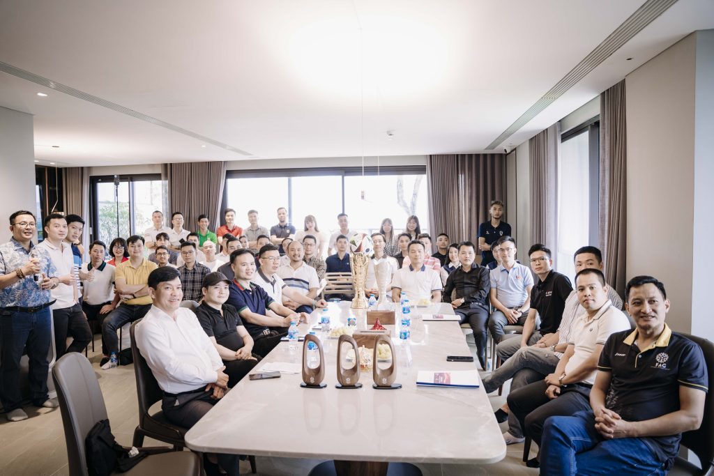 HỌP BÁO GIẢI BÓNG ĐÁ GÂY QUỸ THIỆN NGUYỆN VÙNG CAO – TIM CUP 2024 8 Thiết kế thi công sân vườn trọn gói tại hà nội