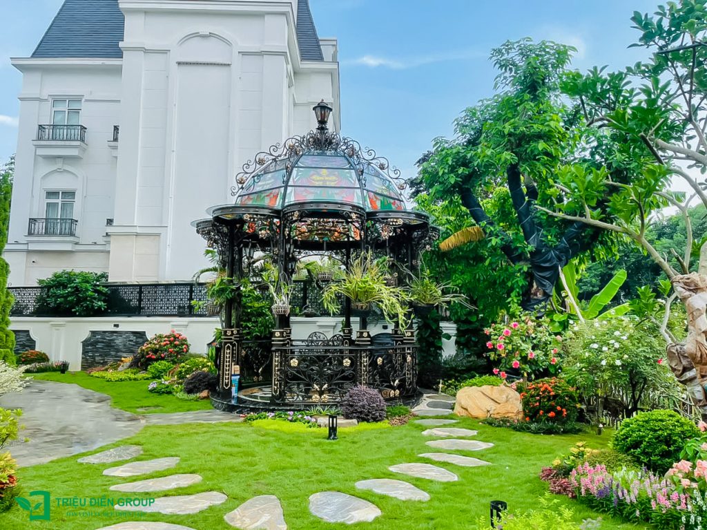 Thi công sân vườn biệt thự trọn gói tại Hưng Yên – Sang trọng và tinh tế trong từng chi tiết 5 Thiết kế thi công sân vườn trọn gói tại hà nội