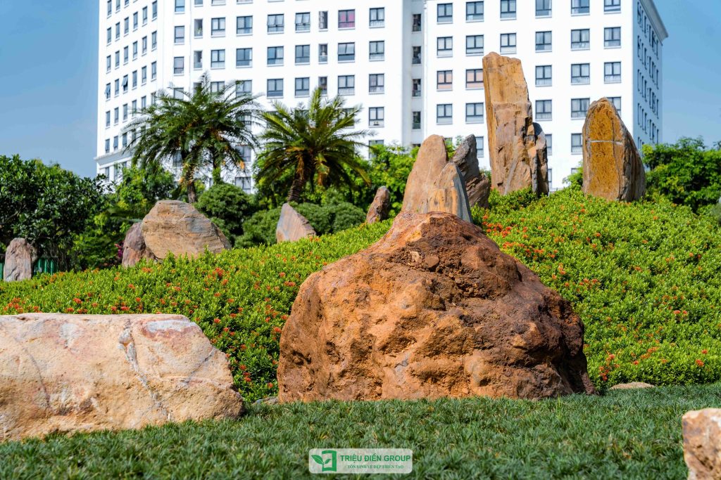 Triết lý Wabi-sabi trong nghệ thuật vườn Nhật: Vẻ đẹp mộc mạc trong thiết kế sân vườn chuẩn Nhật 5 Thiết kế thi công sân vườn trọn gói tại hà nội