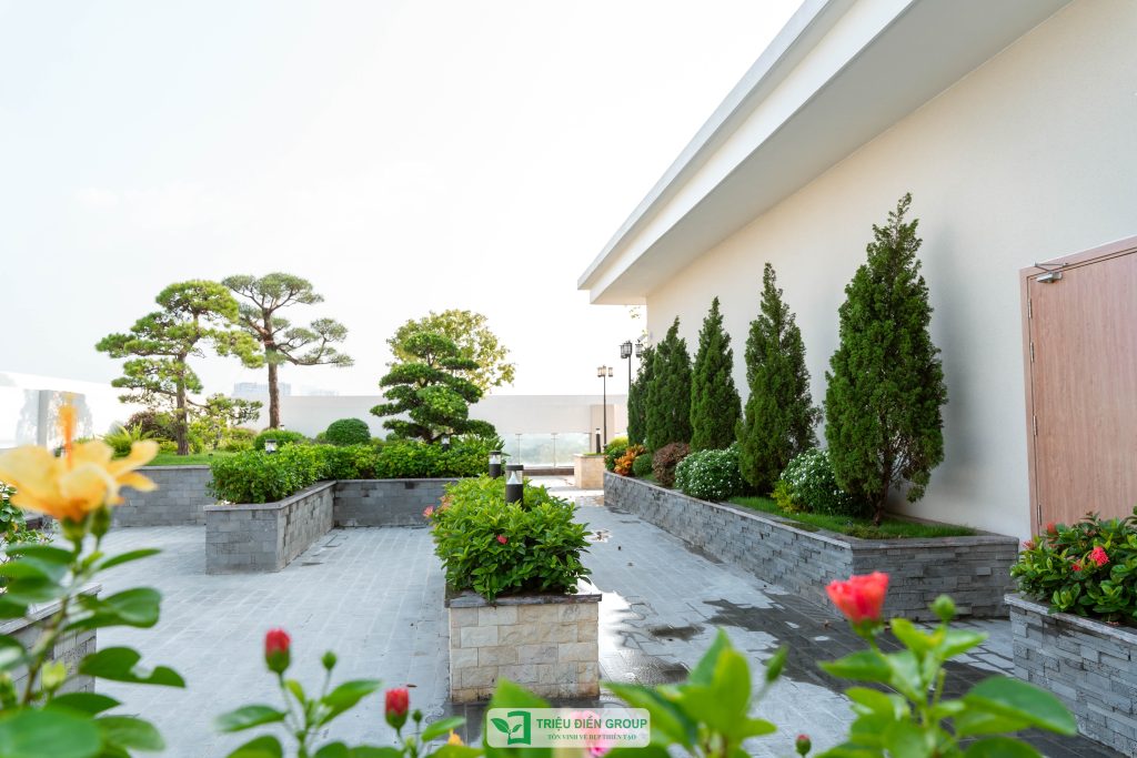 Xu hướng thiết kế cảnh quan chung cư 2025: Xanh, tiện ích và bền vững 3 Thiết kế thi công sân vườn trọn gói tại hà nội