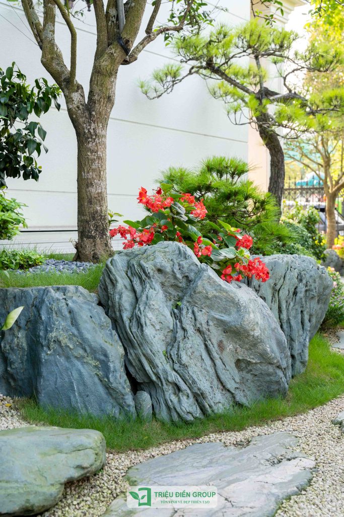 Đá xanh Nhật Bản - Vẻ đẹp tự nhiên cho cảnh quan sân vườn 4 Thiết kế thi công sân vườn trọn gói tại hà nội