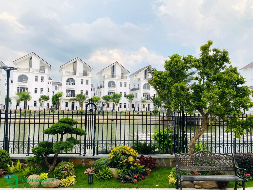 Mẫu sân vườn biệt thự tam lập đẹp: Dự án Mạnh Đức Victory nổi bật với thiết kế tinh tế & giàu cảm xúc 30 Thiết kế thi công sân vườn trọn gói tại hà nội