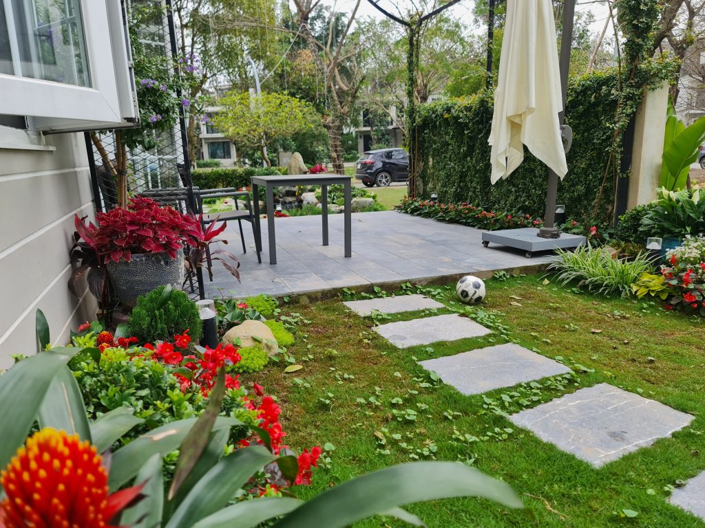 Giải pháp thiết kế sân vườn biệt thự đẹp tại Ecopark – Tinh tế, hiện đại và khác biệt 21 Thiết kế thi công sân vườn trọn gói tại hà nội