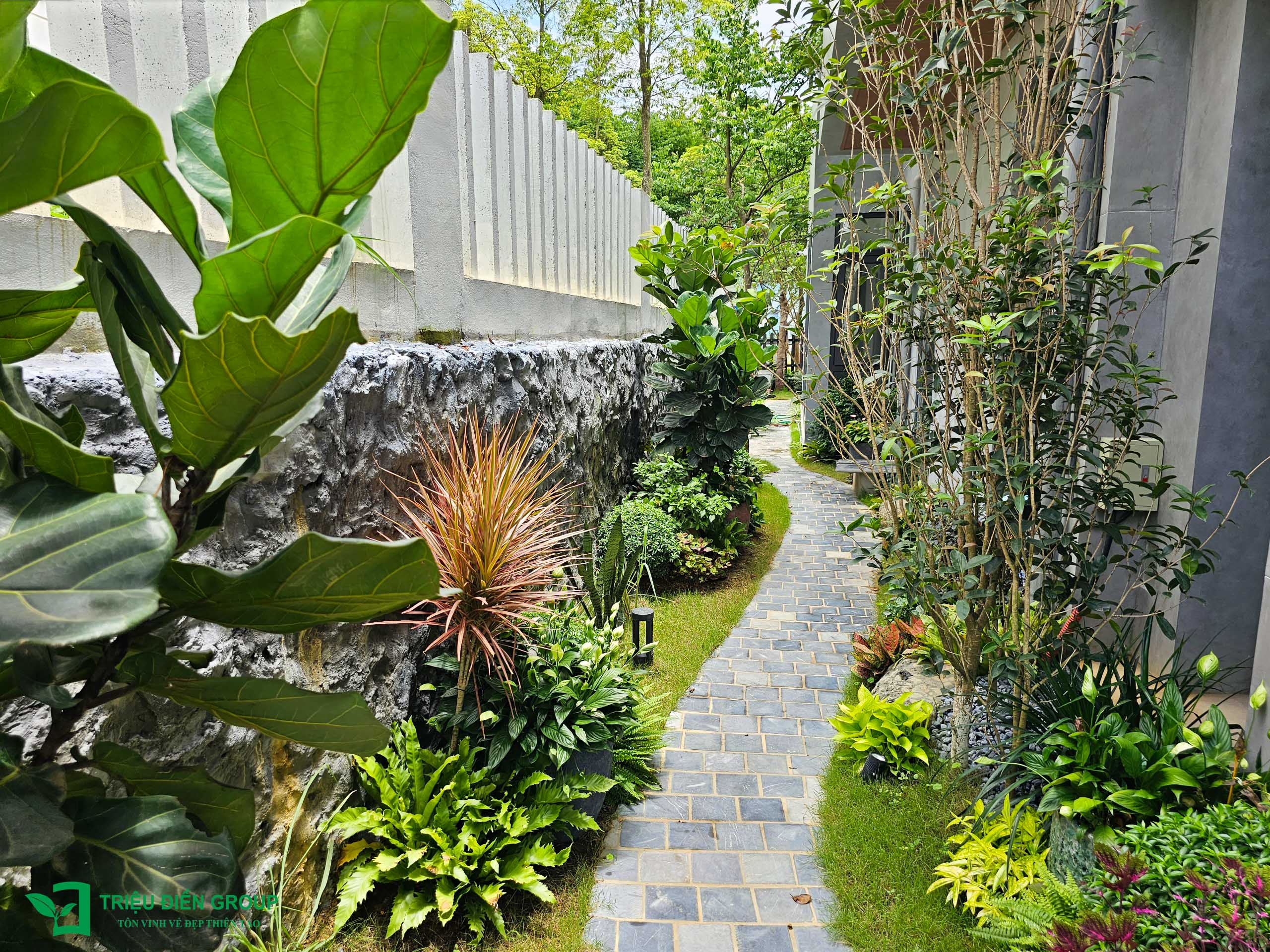 Mẫu thiết kế sân vườn biệt thự tại Xanh Villas – Phong cách resort nghỉ dưỡng cao cấp 5 Image 5