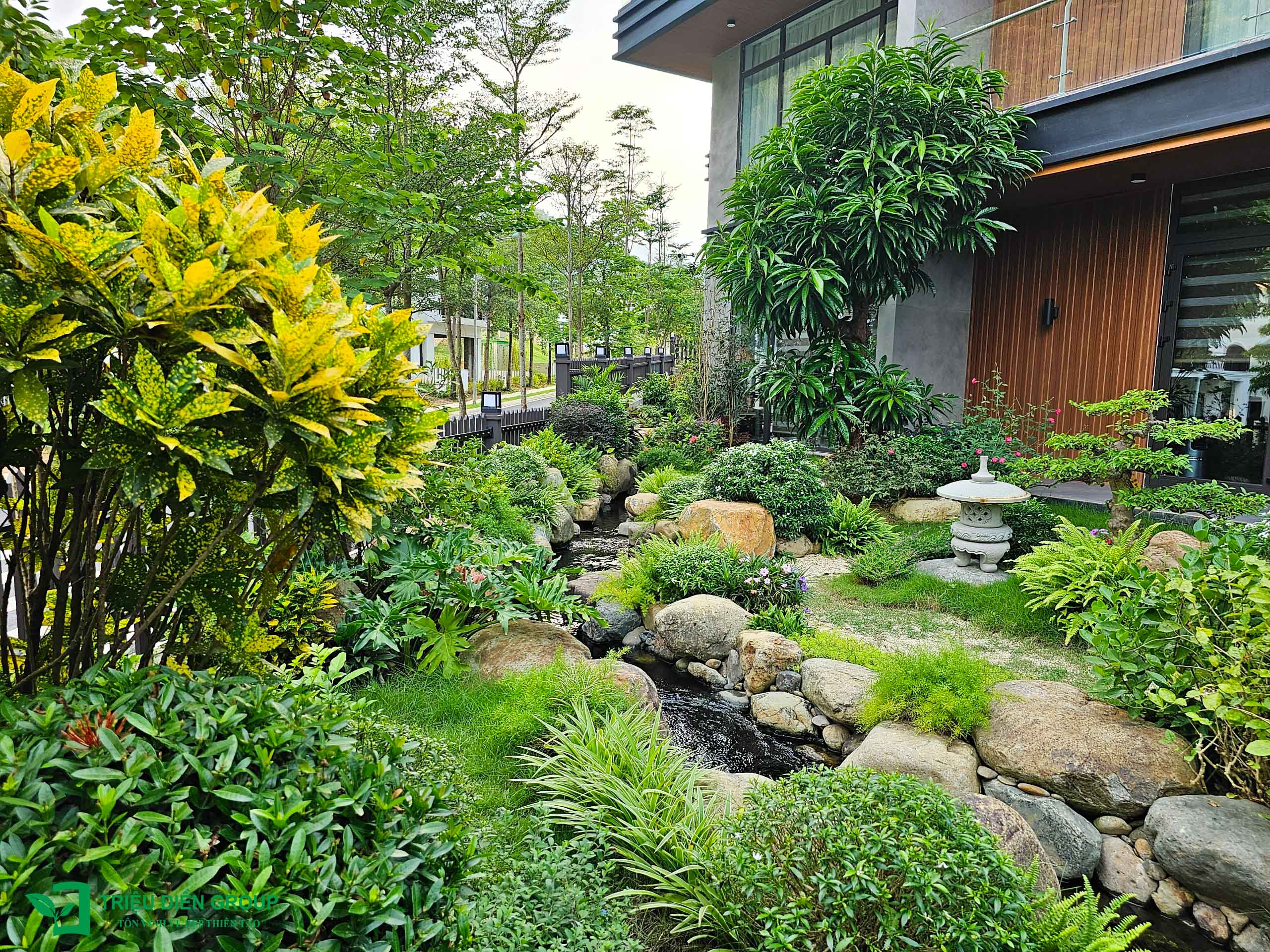 Mẫu thiết kế sân vườn biệt thự tại Xanh Villas – Phong cách resort nghỉ dưỡng cao cấp 9 Image 9