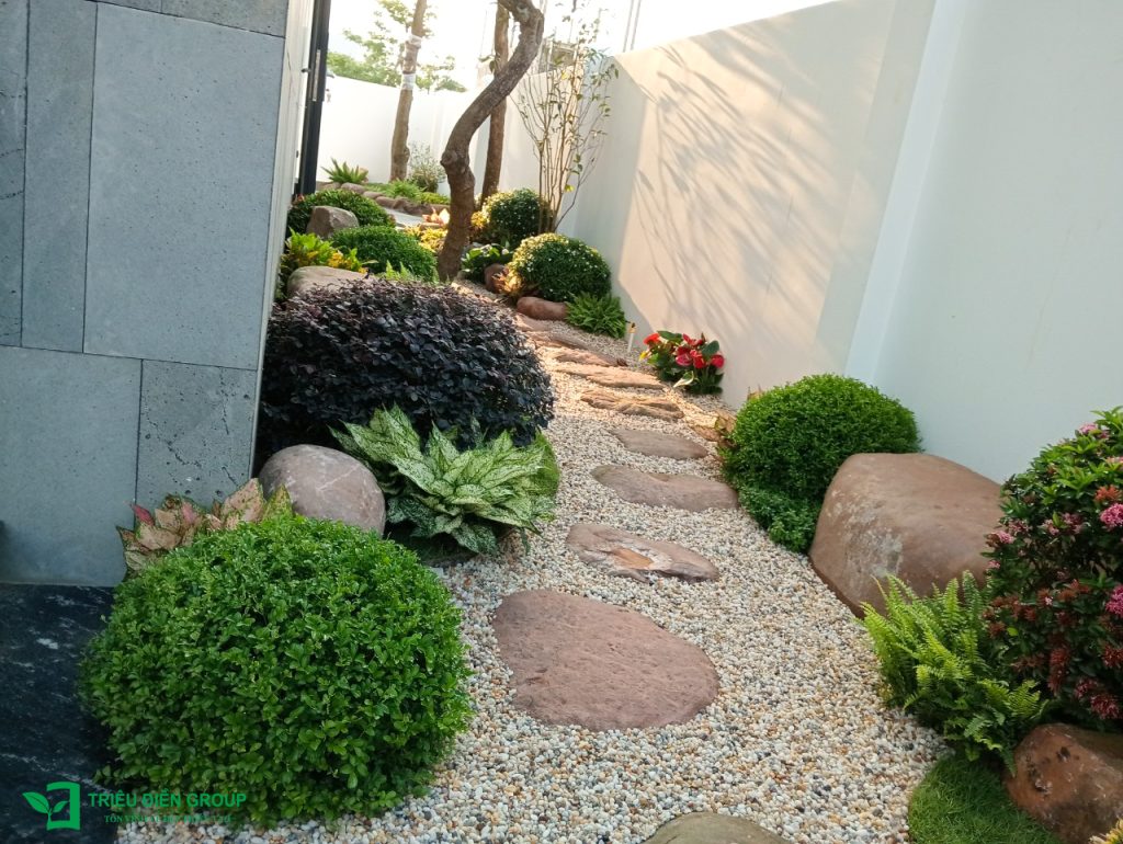 Tiểu cảnh sân vườn trước nhà đẹp – Giải pháp tạo điểm nhấn cho không gian sống 11 Thiết kế thi công sân vườn trọn gói tại hà nội