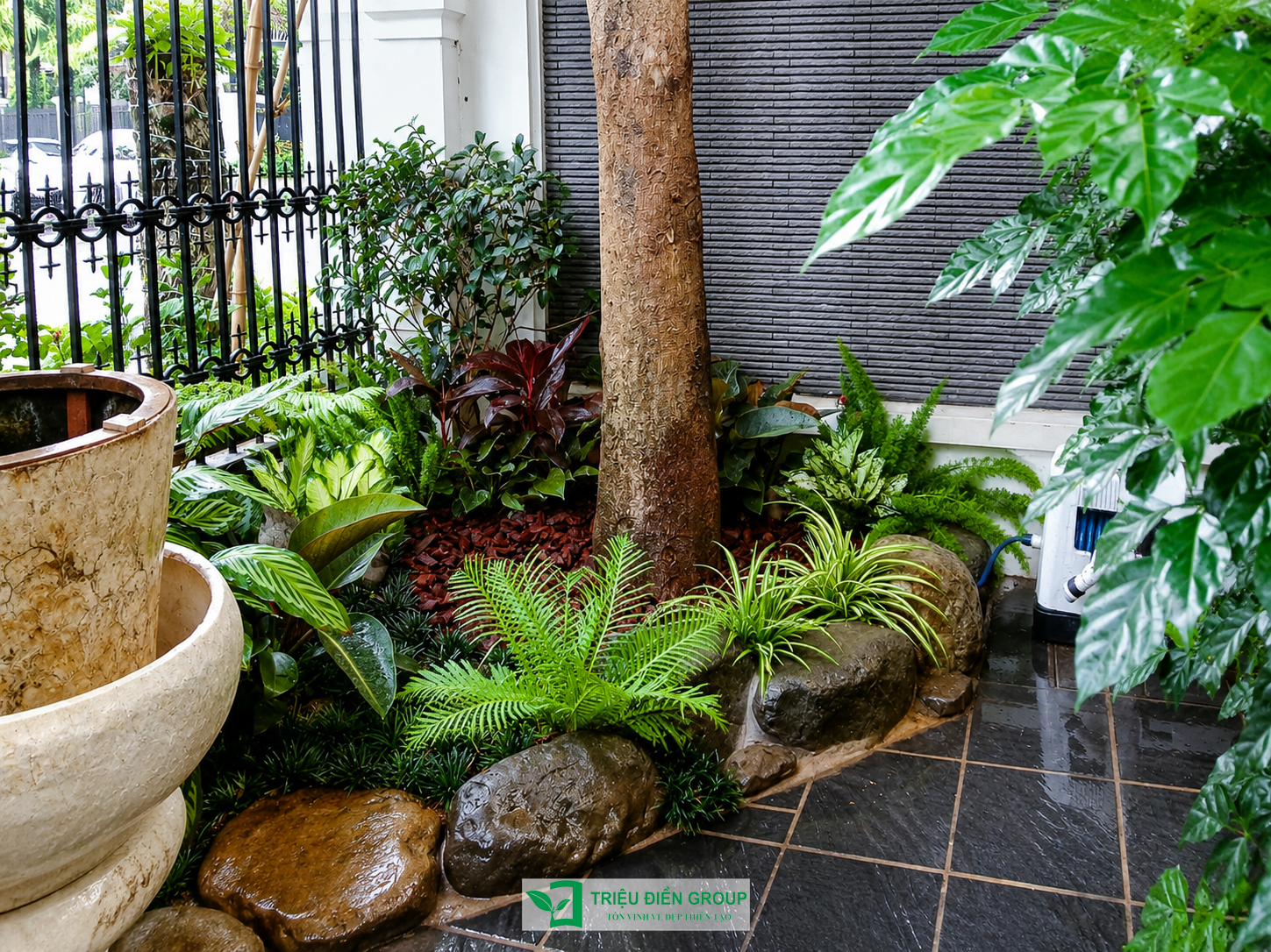 Mẫu sân vườn biệt thự tại Tulip – Vinhomes Riverside: Thiết kế cảnh quan nâng tầm không gian sống 3 Image 3